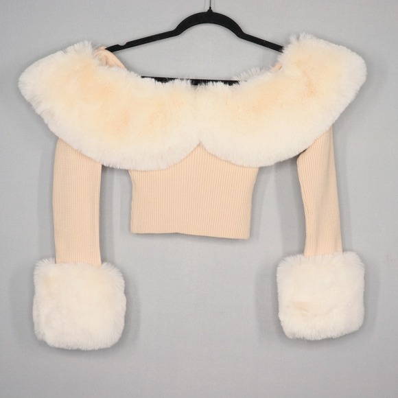 Fashion Nova Sweater Womens XS Snow Bunny Faux Fur Taupe NWT - Picture 7 of 7